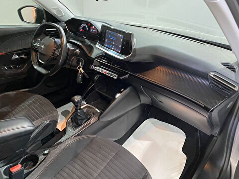 2020 Benzin Manuel Peugeot 2008 Gri Gürel Tasarım Aksesuar Otomotiv San. Tic. Ltd. Şti.