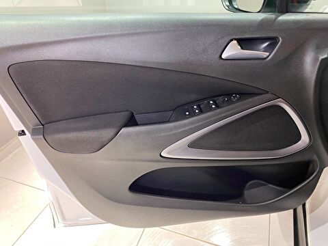 2024 Benzin Otomatik Opel Crossland Beyaz Gürel Tasarım Aksesuar Otomotiv San. Tic. Ltd. Şti.
