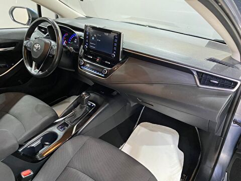 2022 Hybrid Otomatik Toyota Corolla Gri Gürel Tasarım Aksesuar Otomotiv San. Tic. Ltd. Şti.