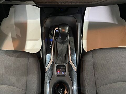 2022 Hybrid Otomatik Toyota Corolla Beyaz Gürel Tasarım Aksesuar Otomotiv San. Tic. Ltd. Şti.