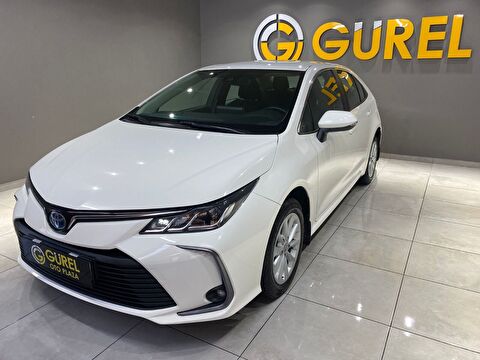 2022 Hybrid Otomatik Toyota Corolla Beyaz Gürel Tasarım Aksesuar Otomotiv San. Tic. Ltd. Şti.