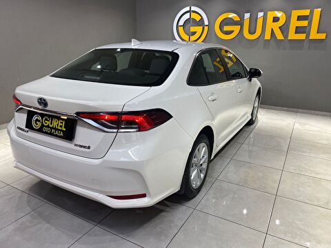 2022 Hybrid Otomatik Toyota Corolla Beyaz Gürel Tasarım Aksesuar Otomotiv San. Tic. Ltd. Şti.