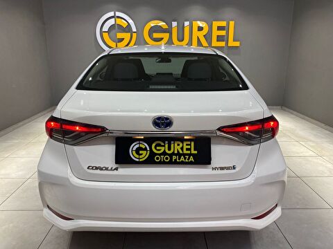 2022 Hybrid Otomatik Toyota Corolla Beyaz Gürel Tasarım Aksesuar Otomotiv San. Tic. Ltd. Şti.