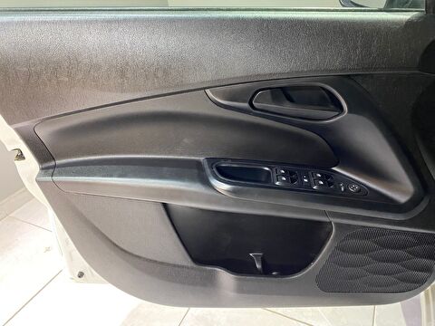 2020 Dizel Otomatik Fiat Egea Beyaz Gürel Tasarım Aksesuar Otomotiv San. Tic. Ltd. Şti.