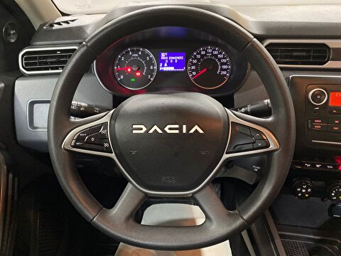2023 Benzin Manuel Dacia Duster Yeşil Gürel Tasarım Aksesuar Otomotiv San. Tic. Ltd. Şti.