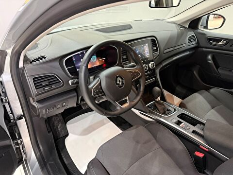 2026 Benzin Otomatik Renault Megane Gri Gürel Tasarım Aksesuar Otomotiv San. Tic. Ltd. Şti.