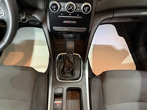 2026 Benzin Otomatik Renault Megane Gri Gürel Tasarım Aksesuar Otomotiv San. Tic. Ltd. Şti.