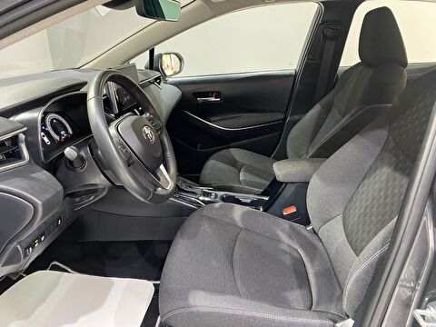 2024 Hybrid Otomatik Toyota Corolla Gri Gürel Tasarım Aksesuar Otomotiv San. Tic. Ltd. Şti.
