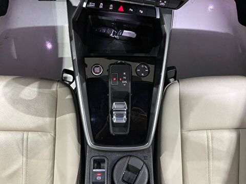 2022 MHEV Otomatik Audi A3 Siyah Gürel Tasarım Aksesuar Otomotiv San. Tic. Ltd. Şti.