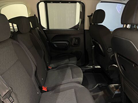 2023 Dizel Otomatik Fiat Doblo Mavi Gürel Tasarım Aksesuar Otomotiv San. Tic. Ltd. Şti.