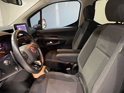 2023 Dizel Otomatik Fiat Doblo Mavi Gürel Tasarım Aksesuar Otomotiv San. Tic. Ltd. Şti.