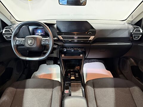 2025 Benzin Otomatik Citroen C4 X Yeşil Gürel Tasarım Aksesuar Otomotiv San. Tic. Ltd. Şti.