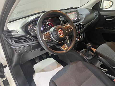 2021 Dizel Manuel Fiat Egea Beyaz Gürel Tasarım Aksesuar Otomotiv San. Tic. Ltd. Şti.