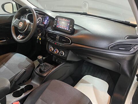 2021 Dizel Manuel Fiat Egea Beyaz Gürel Tasarım Aksesuar Otomotiv San. Tic. Ltd. Şti.