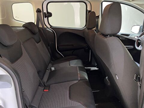 2023 Benzin Manuel Ford Tourneo Courier Beyaz Gürel Tasarım Aksesuar Otomotiv San. Tic. Ltd. Şti.
