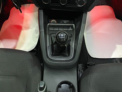 2015 Benzin Manuel Volkswagen Jetta Mavi Gürel Tasarım Aksesuar Otomotiv San. Tic. Ltd. Şti.