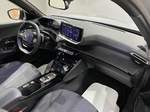 2025 Benzin Otomatik Peugeot 2008 Gümüş Gri Gürel Tasarım Aksesuar Otomotiv San. Tic. Ltd. Şti.