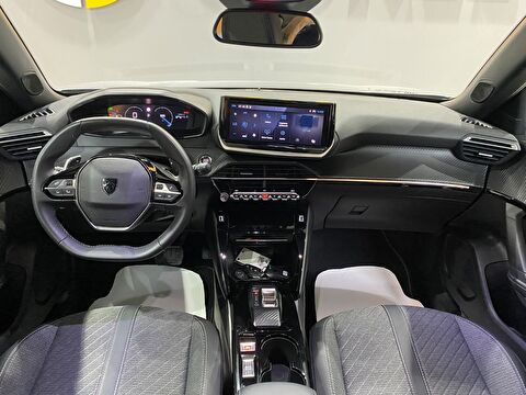 2025 Benzin Otomatik Peugeot 2008 Gümüş Gri Gürel Tasarım Aksesuar Otomotiv San. Tic. Ltd. Şti.