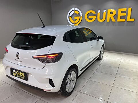 2026 Benzin Otomatik Renault Clio Beyaz Gürel Tasarım Aksesuar Otomotiv San. Tic. Ltd. Şti.