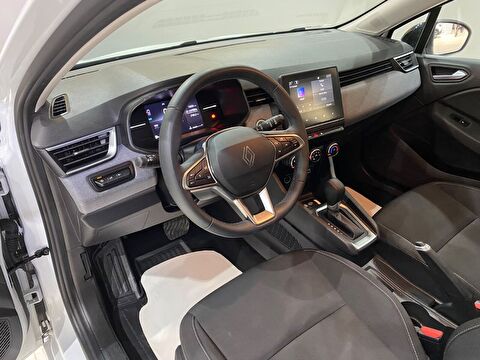2026 Benzin Otomatik Renault Clio Beyaz Gürel Tasarım Aksesuar Otomotiv San. Tic. Ltd. Şti.