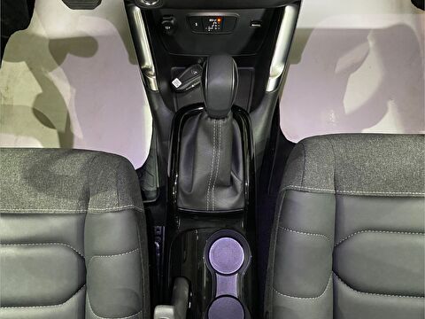 2024 Benzin Otomatik Citroen C3 AirCross Kırmızı Gürel Tasarım Aksesuar Otomotiv San. Tic. Ltd. Şti.