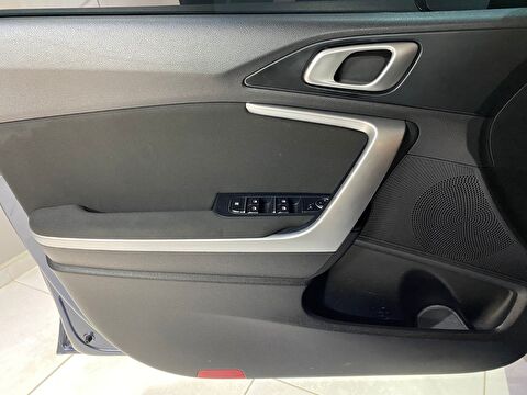 2019 Benzin Manuel Kia Cee'd Mavi Gürel Tasarım Aksesuar Otomotiv San. Tic. Ltd. Şti.