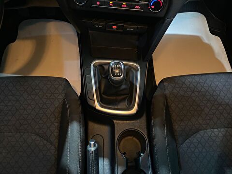 2019 Benzin Manuel Kia Cee'd Mavi Gürel Tasarım Aksesuar Otomotiv San. Tic. Ltd. Şti.