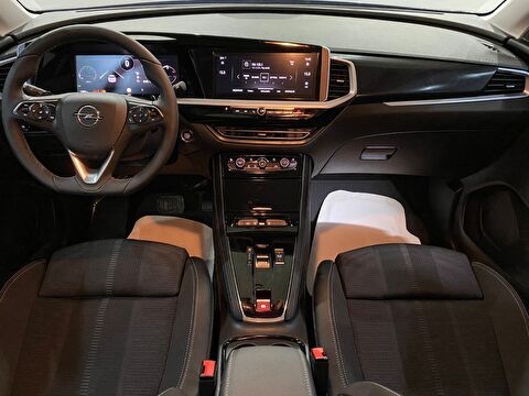 2024 Benzin Otomatik Opel Grandland Gri Gürel Tasarım Aksesuar Otomotiv San. Tic. Ltd. Şti.