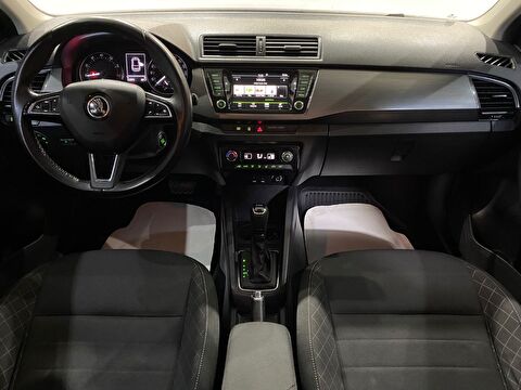 2017 Benzin Otomatik Skoda Fabia Mavi Gürel Tasarım Aksesuar Otomotiv San. Tic. Ltd. Şti.