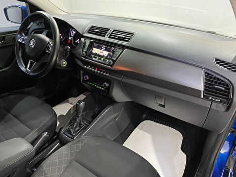 2017 Benzin Otomatik Skoda Fabia Mavi Gürel Tasarım Aksesuar Otomotiv San. Tic. Ltd. Şti.