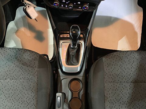 2022 Benzin Otomatik Opel Crossland Beyaz Gürel Tasarım Aksesuar Otomotiv San. Tic. Ltd. Şti.