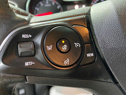 2020 Benzin Otomatik Opel Crossland Kırmızı Gürel Tasarım Aksesuar Otomotiv San. Tic. Ltd. Şti.