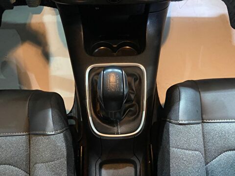 2023 Benzin Manuel Citroen C3 Kırmızı Gürel Tasarım Aksesuar Otomotiv San. Tic. Ltd. Şti.