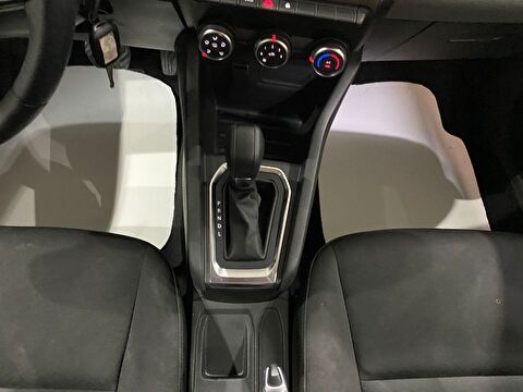 2023 Benzin Otomatik Renault Clio Beyaz Gürel Tasarım Aksesuar Otomotiv San. Tic. Ltd. Şti.