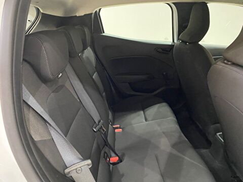 2023 Benzin Otomatik Renault Clio Beyaz Gürel Tasarım Aksesuar Otomotiv San. Tic. Ltd. Şti.