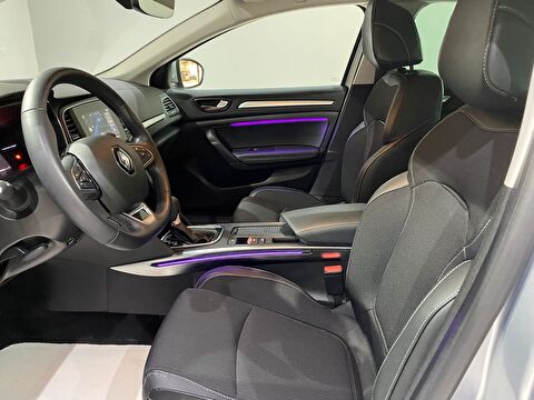 2024 Benzin Otomatik Renault Megane Gri Gürel Tasarım Aksesuar Otomotiv San. Tic. Ltd. Şti.