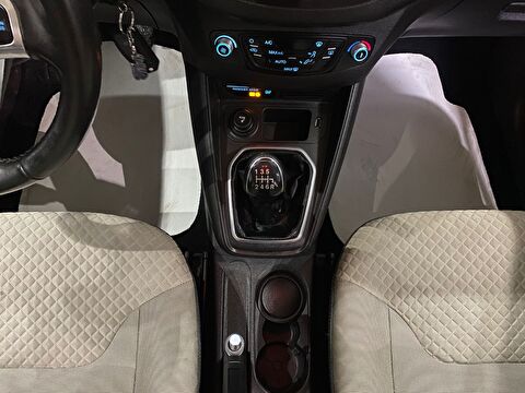 2021 Dizel Manuel Ford Tourneo Courier Beyaz Gürel Tasarım Aksesuar Otomotiv San. Tic. Ltd. Şti.