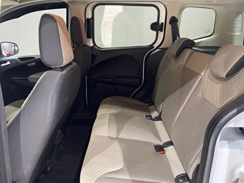 2021 Dizel Manuel Ford Tourneo Courier Beyaz Gürel Tasarım Aksesuar Otomotiv San. Tic. Ltd. Şti.