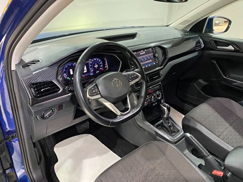 2022 Benzin Otomatik Volkswagen T-Cross Lacivert Gürel Tasarım Aksesuar Otomotiv San. Tic. Ltd. Şti.