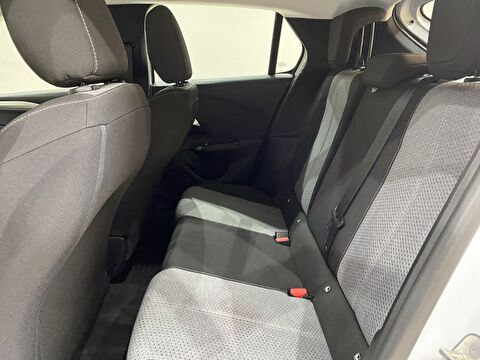 2025 Benzin Otomatik Opel Corsa Beyaz Gürel Tasarım Aksesuar Otomotiv San. Tic. Ltd. Şti.