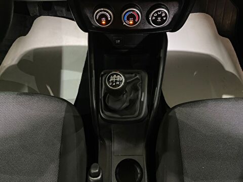 2023 Dizel Manuel Fiat Egea Beyaz Gürel Tasarım Aksesuar Otomotiv San. Tic. Ltd. Şti.