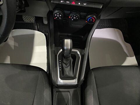 2021 Benzin Otomatik Renault Clio Mavi Gürel Tasarım Aksesuar Otomotiv San. Tic. Ltd. Şti.