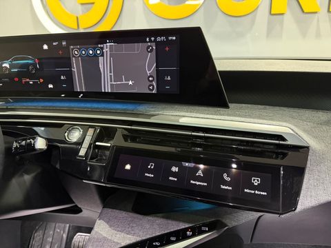 2025 Benzin Otomatik Peugeot 3008 Mavi Gürel Tasarım Aksesuar Otomotiv San. Tic. Ltd. Şti.