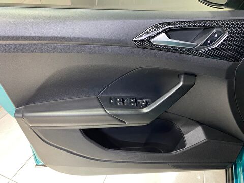 2023 Benzin Otomatik Volkswagen T-Cross Mavi Gürel Tasarım Aksesuar Otomotiv San. Tic. Ltd. Şti.