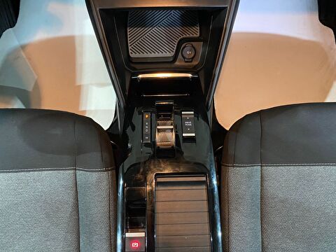 2022 Benzin Otomatik Citroen C4 Gri Gürel Tasarım Aksesuar Otomotiv San. Tic. Ltd. Şti.