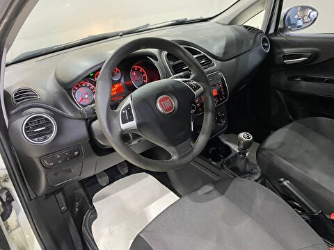 2014 Benzin Manuel Fiat Punto Beyaz Gürel Tasarım Aksesuar Otomotiv San. Tic. Ltd. Şti.