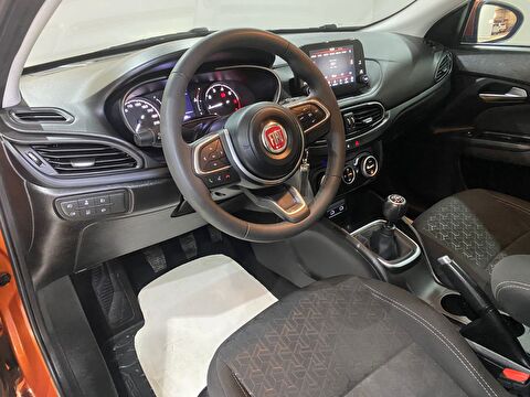 2022 Benzin Manuel Fiat Egea Turuncu Gürel Tasarım Aksesuar Otomotiv San. Tic. Ltd. Şti.