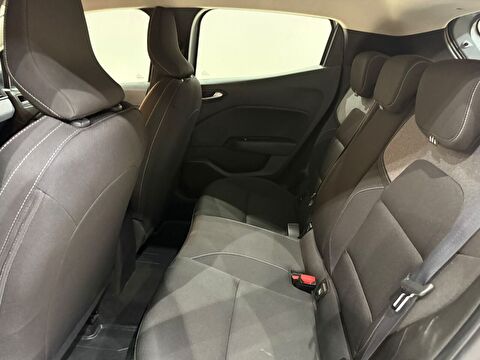 2026 Benzin Otomatik Renault Clio Gri Gürel Tasarım Aksesuar Otomotiv San. Tic. Ltd. Şti.