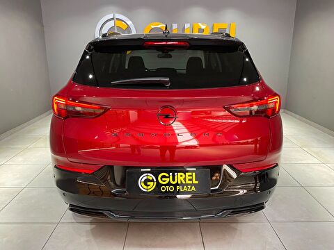 2024 Benzin Otomatik Opel Grandland Kırmızı Gürel Tasarım Aksesuar Otomotiv San. Tic. Ltd. Şti.