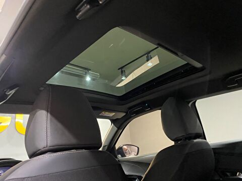 2025 Benzin Otomatik Peugeot 2008 Gri Gürel Tasarım Aksesuar Otomotiv San. Tic. Ltd. Şti.